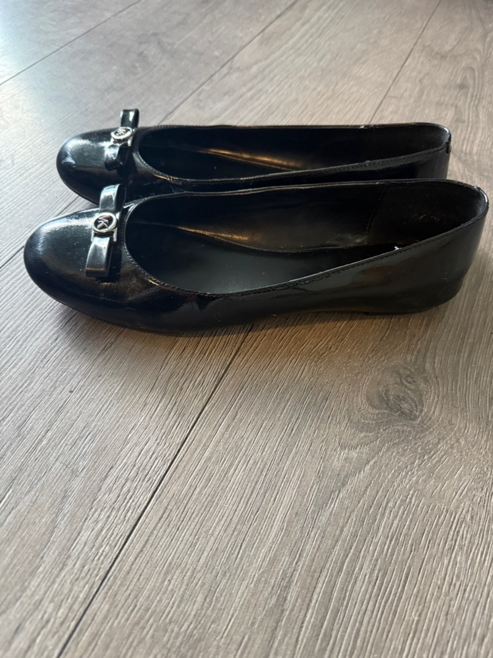 Good condition MK flats - Picture 3 of 5
